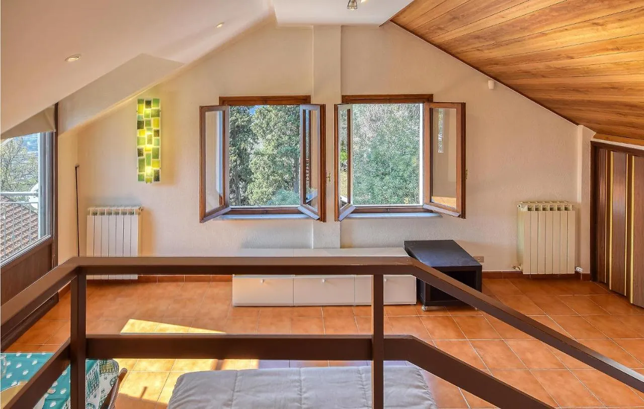 בית נופש Awesome Home In Rapallo With Kitchen איטליה